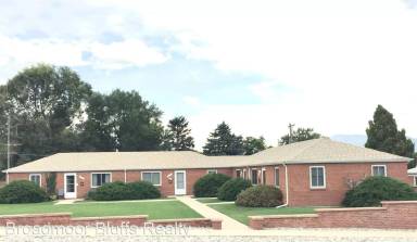 Main picture of 1305 E Caramillo St