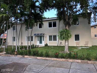 Main picture of 4 Alhambra Cir