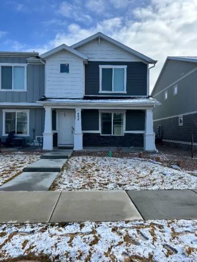 Main picture of 492 N Trident Dr