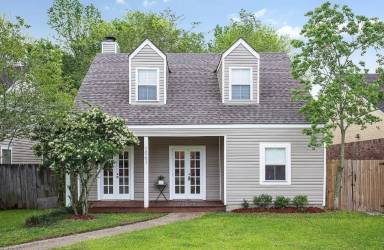 Main picture of 1561 Lila St
