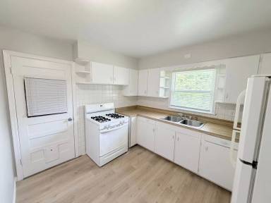 Main picture of 5403 Booth Ave