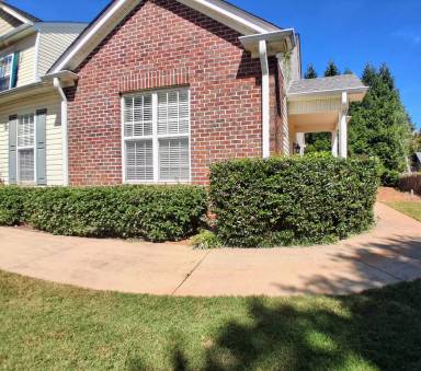 Main picture of 814 Chartwell Dr