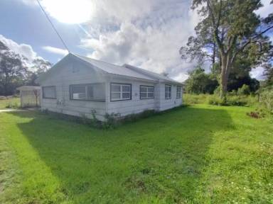 Main picture of 5613 Wesconnett Blvd