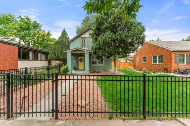 Main picture of 2089 S Washington St