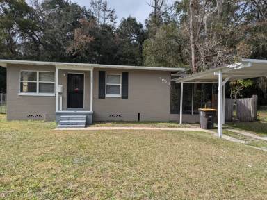 Main picture of 7020 W Virginia Ave