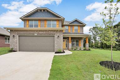 Main picture of 636 Lombard Dr