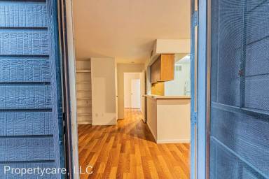 Main picture of 12905 Woodforest Blvd