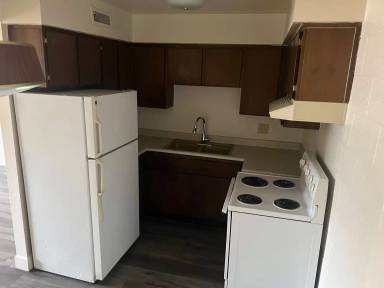 Main picture of 555 S Royal Crest Cir