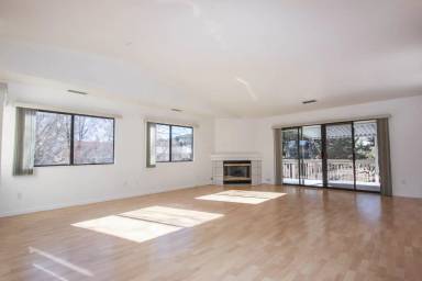 Main picture of 1840 Oriental Ave