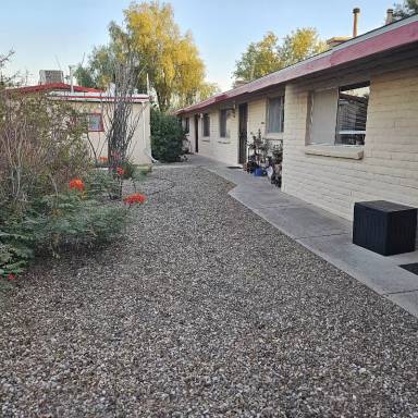 Main picture of 1607 N Louis Ln