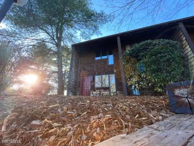 Main picture of 115 Beechnut St