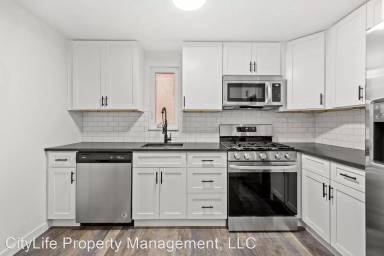 Main picture of 209 Charleston Dr