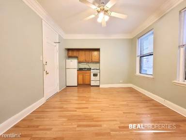 Main picture of 3831 N Fremont St