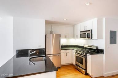 Main picture of 100 Jane St Apartments