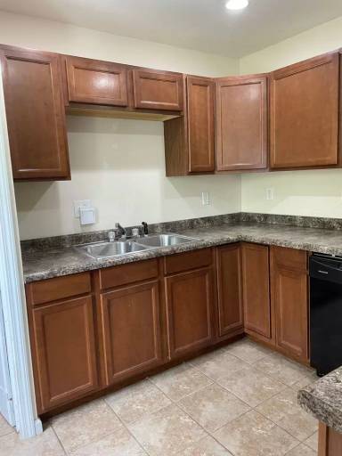 Main picture of 1318 Robinson St