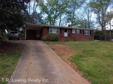 Main picture of 828 E Main St