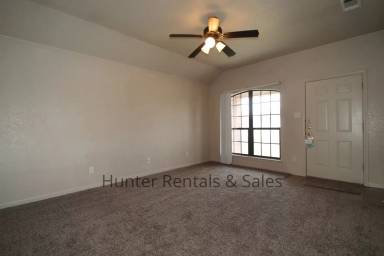 Main picture of 3502 Dustin Ct