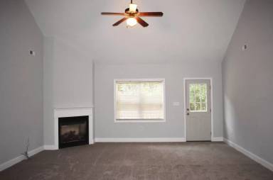 Main picture of 101 Wayne Dr