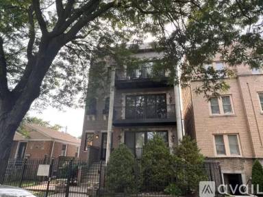 Main picture of 6318 N Albany Ave