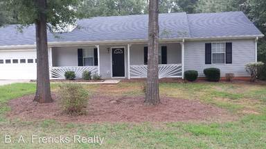 Main picture of 35 Myrtle Grove Ln