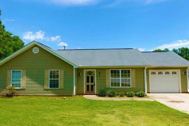 Main picture of 2 Wood Spring Ct