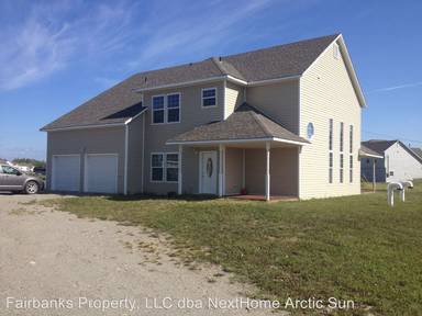 Main picture of 672 W 5th Ave