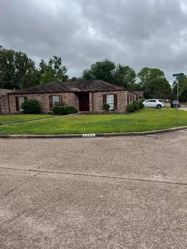Main picture of 13910 Locke Ln