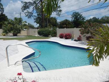 Main picture of 2720 Forest Ln
