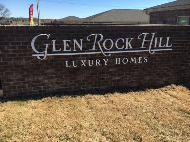 Main picture of 17 Glen Rock Dr