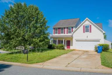 Main picture of 6916 Brandon Chase Ln
