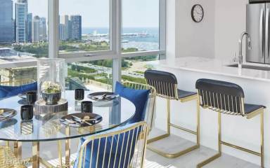 Main picture of 807 N Michigan Ave