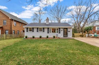 Main picture of 403 Rollins St