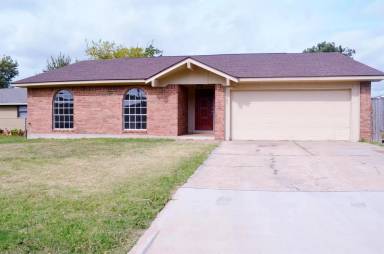 Main picture of 105 SW 16th St