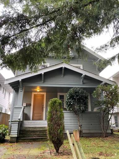 Main picture of 4738 16th Ave NE