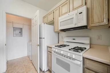 Main picture of 7107 S Durango Dr