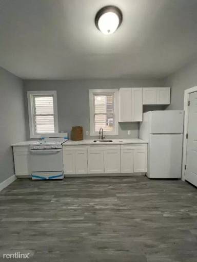 Main picture of 180 Fulton Ave