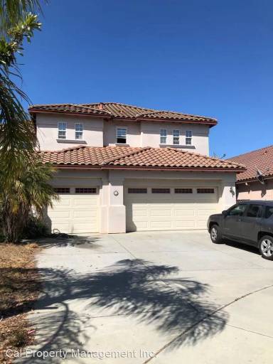 Main picture of 6 Hidden Creek Cir