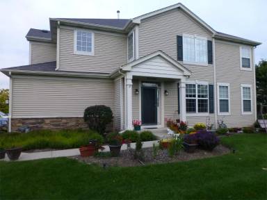 Main picture of 605 S Jade Ln
