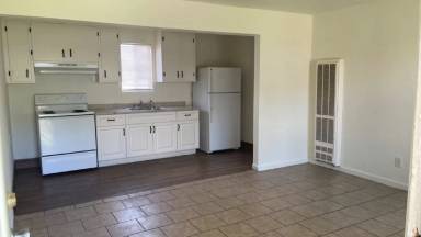Main picture of 1523 Los Robles Blvd