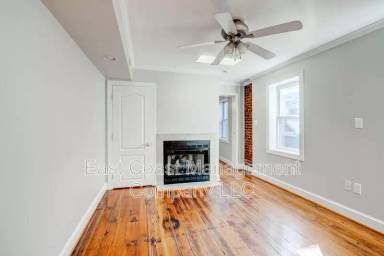 Main picture of 2030 E Pratt St