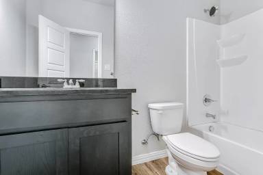 Main picture of 5624 McLanahan Ln