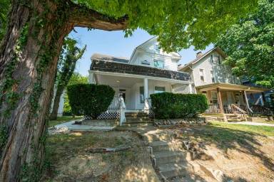 Main picture of 2203 Indiana Ave