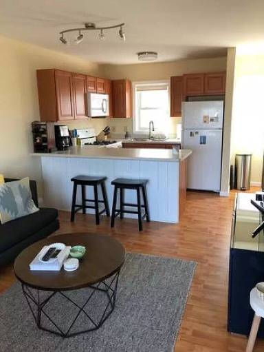 Main picture of 232 Manhattan Dr