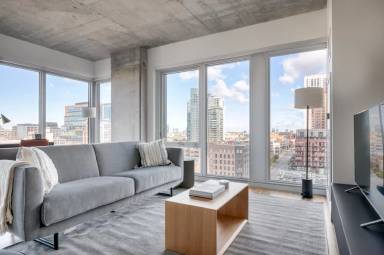 Main picture of 180 North Desplaines St Chicago, IL 60661