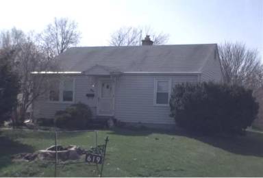 Main picture of 619 S Waverly St