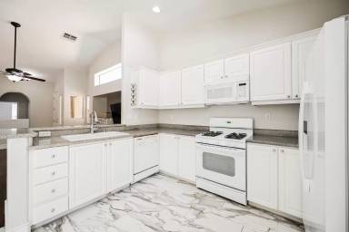 Main picture of 428 Center Green Dr