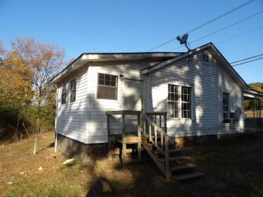 Main picture of 7915 US Highway 64 W