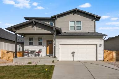 Main picture of 2956 Conquest St