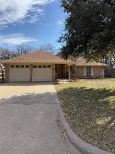 Main picture of 706 Holly Hill Rd