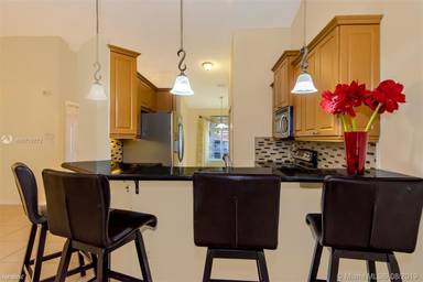 Main picture of 3615 Simms St